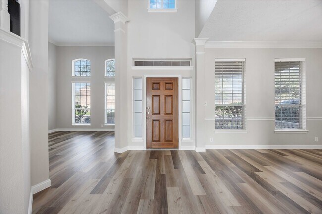 Photo - 19311 Lincoln Heights Ln