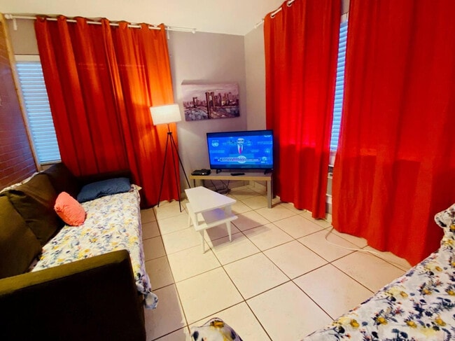 Photo - 1739 Washington St Apartamento Unidad ID1239405P