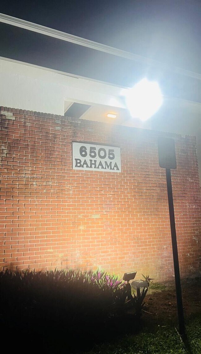 Photo - 6505 Winfield Blvd Unit B-53