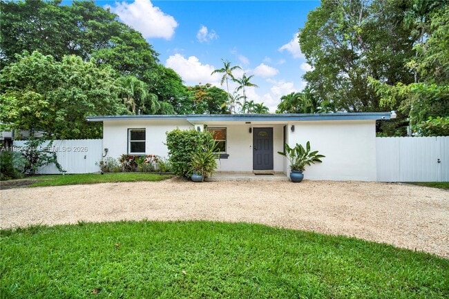 Building Photo - 6400 SW 62nd Ct