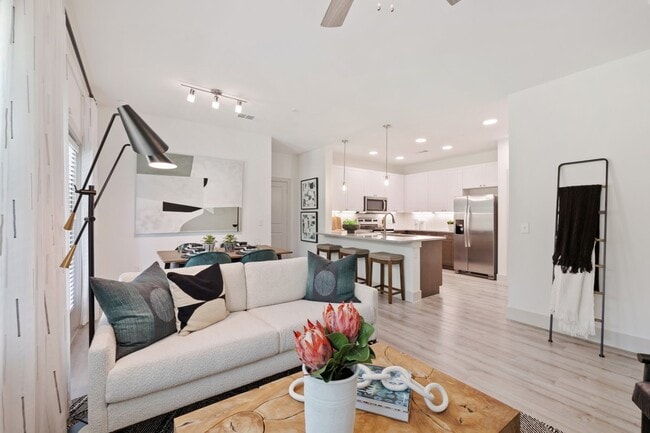 Building Photo - Fidelis Cypress Creek Rental