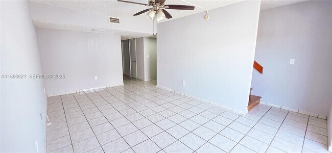 Photo - 1100 SW 104th Ct Unit E-206