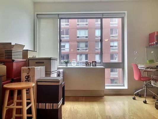 555 W 23rd St Unit S7A