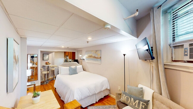 Photo - 1029 A Beacon St Unidad ID1237953P