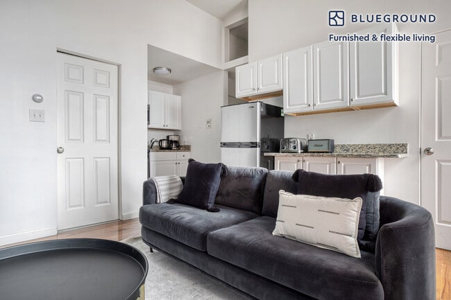 Photo - 538 E Broadway Unit FL1-ID473