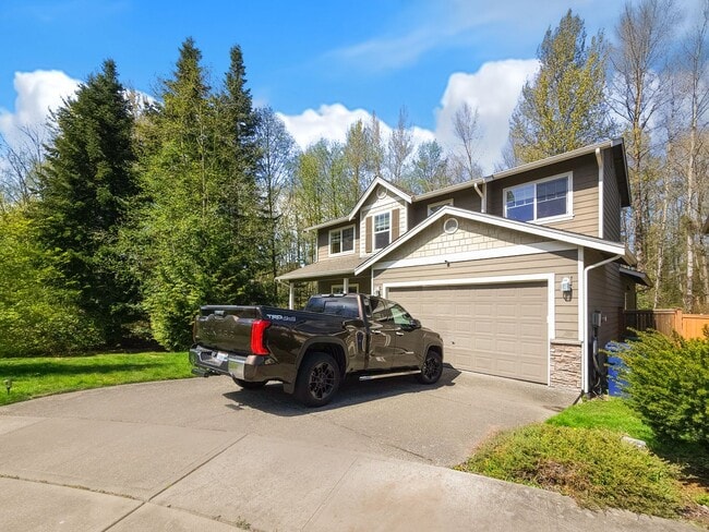Photo - 5BR/3BA End Unit with Greenbelt View in Lynnwood