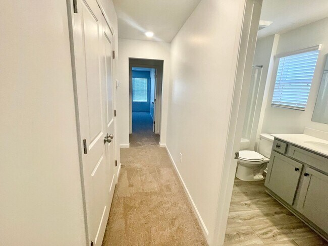 Photo - 3 Bedroom paired home with 2 car garage mi...