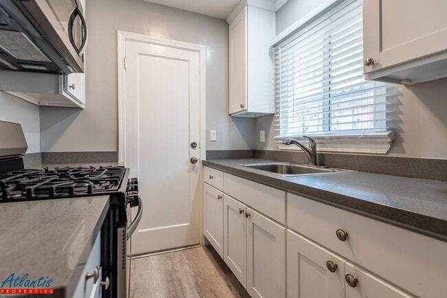 Photo - 513-517 Madison Ave Unidad 517