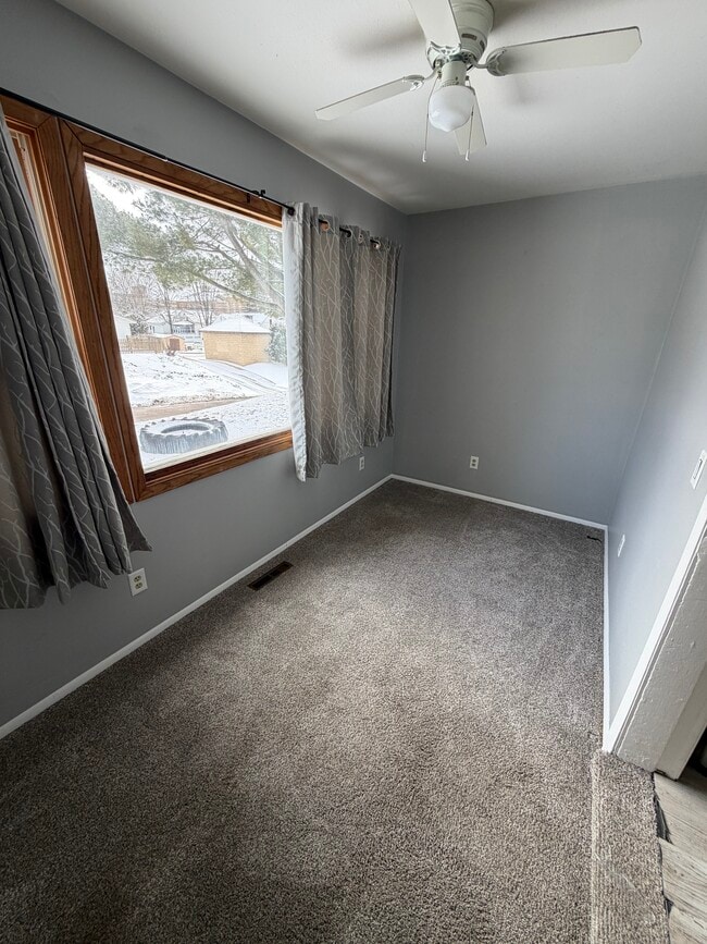 Photo - 104 N Grove St