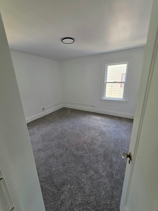 Photo - 3953 Elmwood Rd