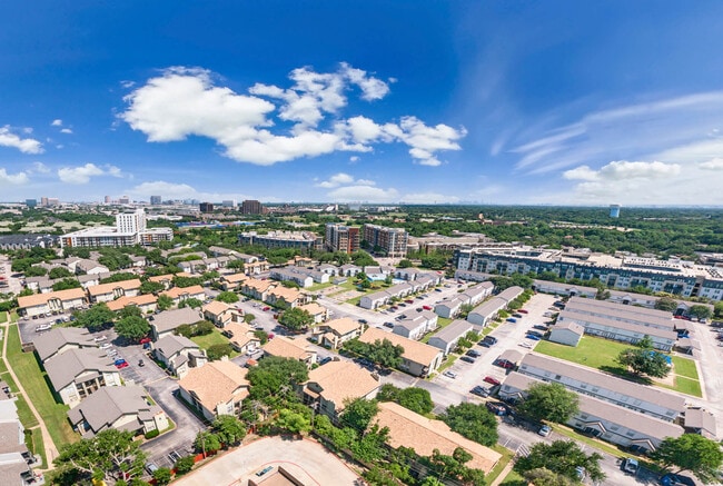 Photo - Addison Apartments at the Park