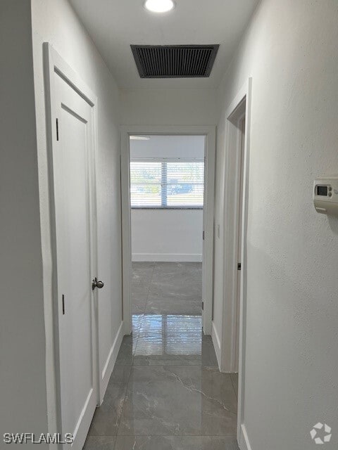 Building Photo - 13863 River Forest Dr Rental