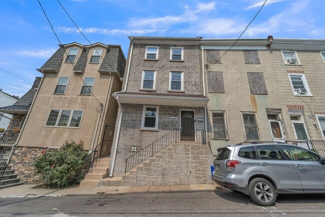 Photo - 214 Grape St