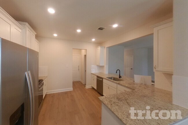 1209 Bullock Dr