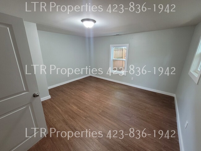 Photo - Flynn st (1203