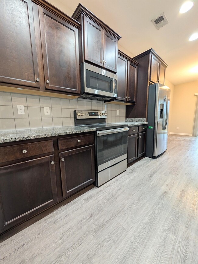 Photo - 129 Goldenrod Cir