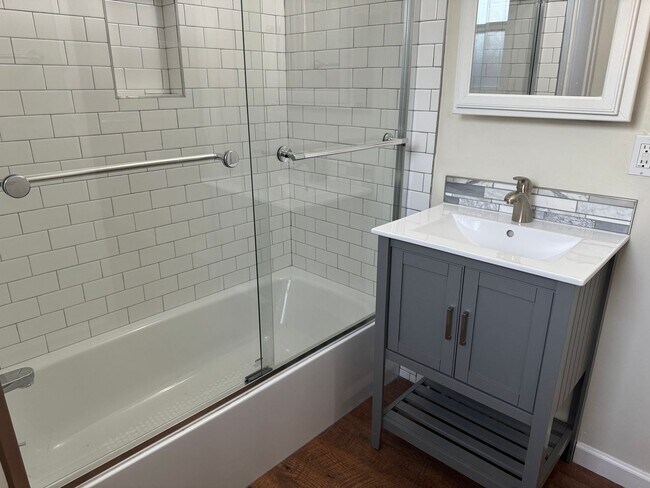 Photo - 2 Bed 1 Bath House in Oakland