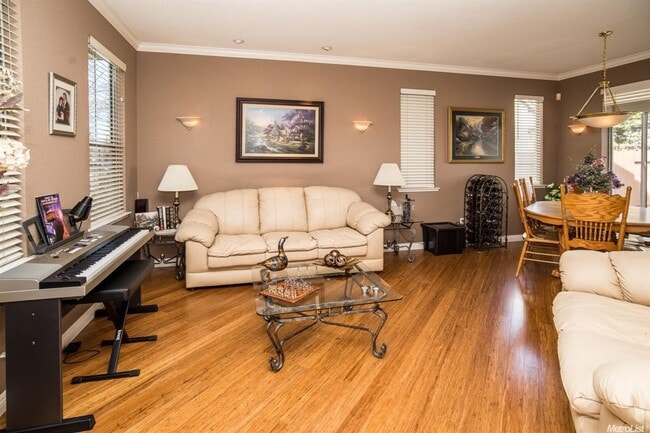 Photo - Convenient 3 Bed Home in Sycamore Ranch, Woodland, Near Bel Air Market & Pioneer High