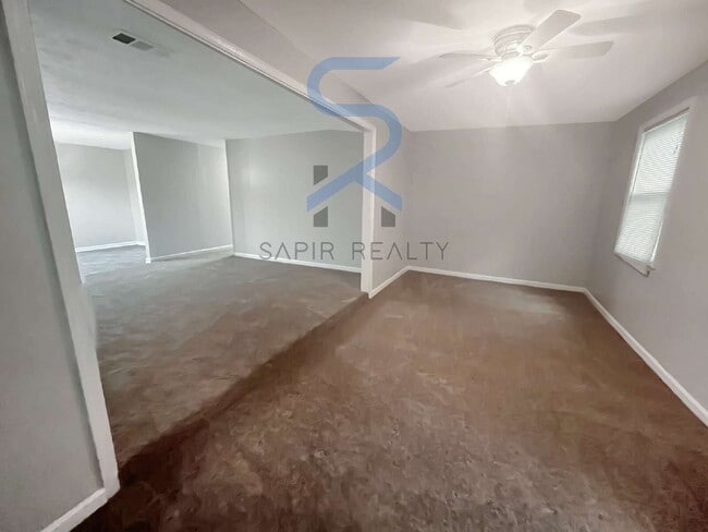 Photo - Move in before October 31st and get $100 O...