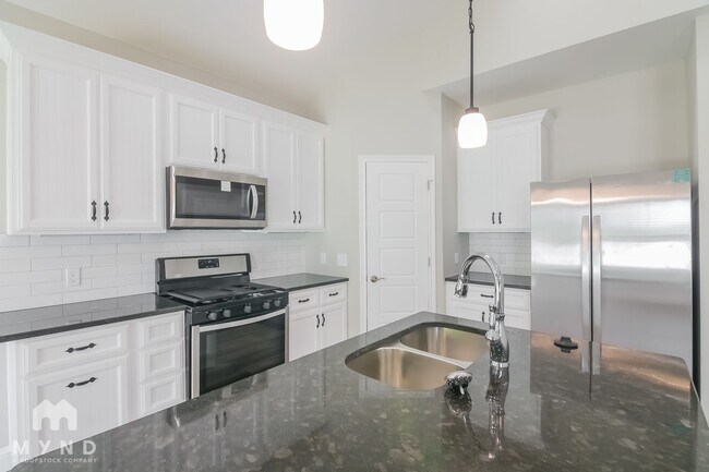 Photo - 3104 Rockwell Ln