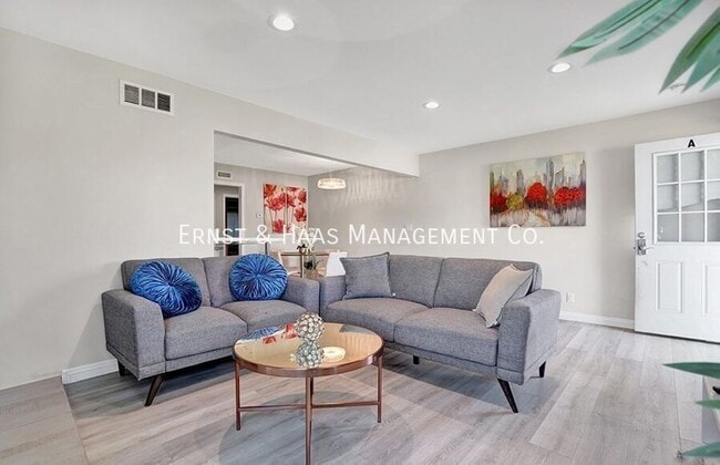 Photo - 17071 Oak Ln Unit D