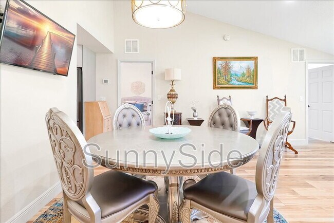 Photo - 42 Nottingham Way