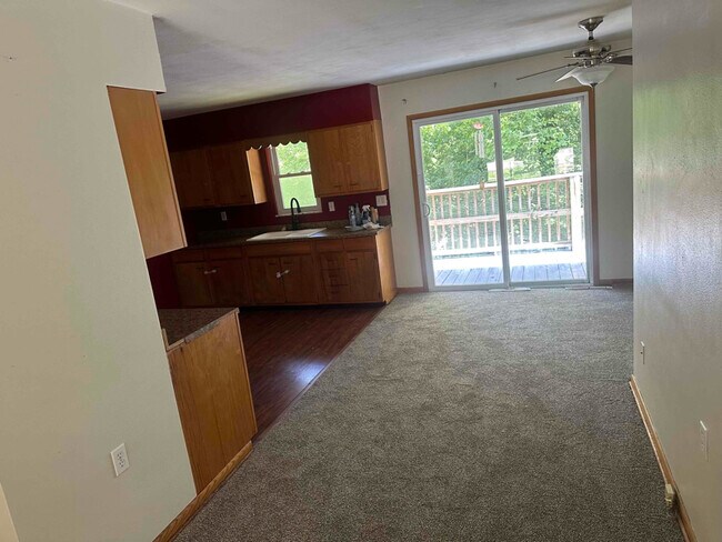 Photo - 11122 Coal River Rd Unit Apt. A