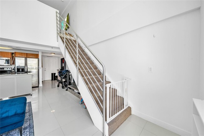 Photo - 6362 Collins Ave Unidad 506