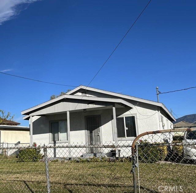 Photo - 1556 W 8th St Casa