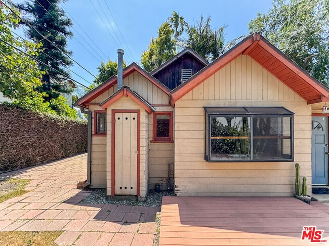 3124 Veteran Ave