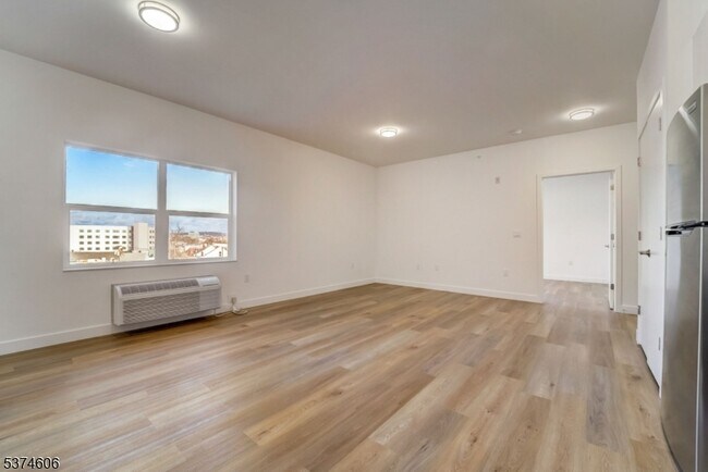 Photo - 48 Chadwick St Unidad 303