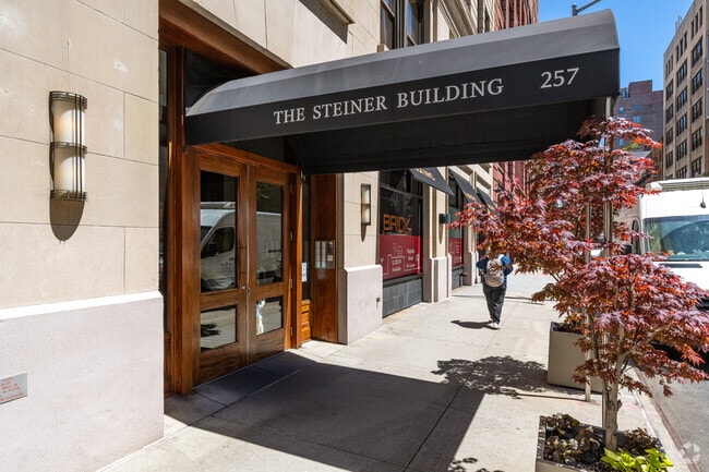 Photo - The Steiner Building