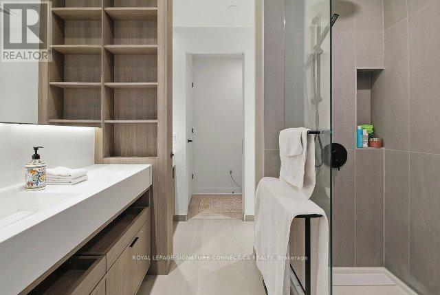 Photo - 55 Charles St E Unit 2408