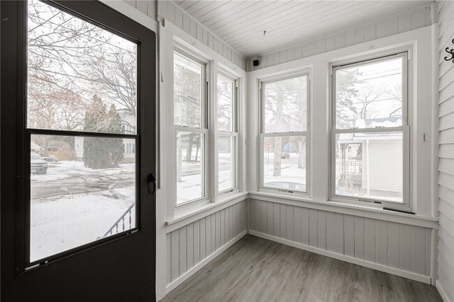 Photo - 201 W Gibson St