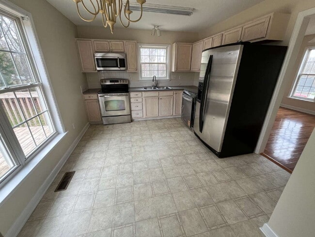 Photo - 145 Fiddlers Run Ct