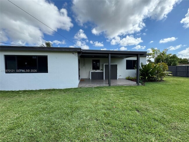 8400 SW 46th St