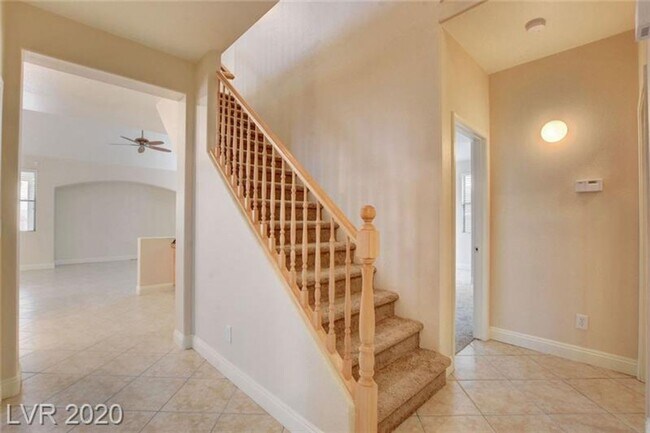 Photo - Gorgeous Southern Highlands 3 bedroom + loft and office with a sparkling pool!