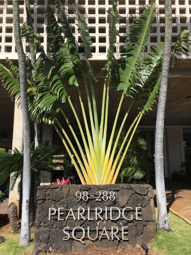 Building Photo - Pearlridge Square - Studio, 1 bath Unit APT 2805