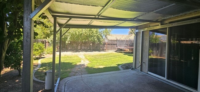 Photo - 5796 Bridgecross Dr