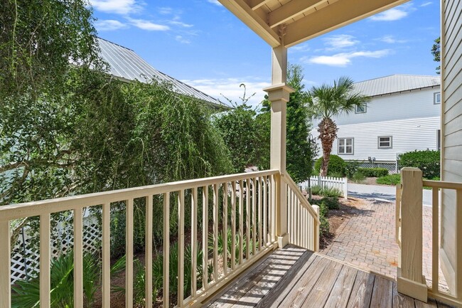 228 Hidden Lake Way