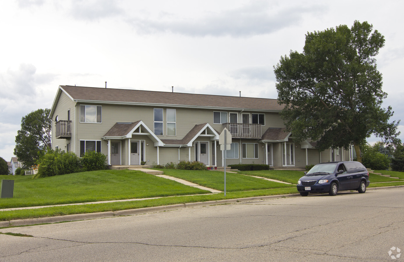 Photo - Riverstone Apartments