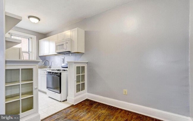 Photo - 1954 Columbia Rd NW Unit 306