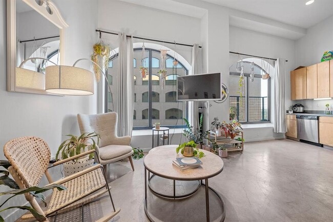 Photo - 507 Sabine St Unit 908