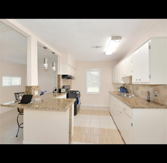 Photo - 5005 Holloway Dr Casa