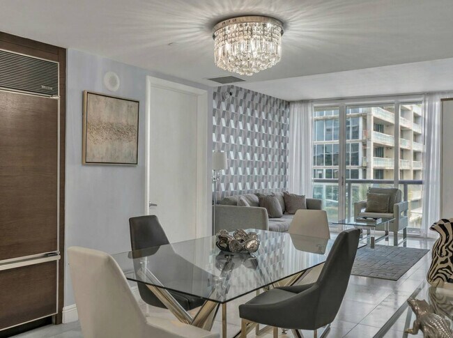 Photo - 485 Brickell Ave