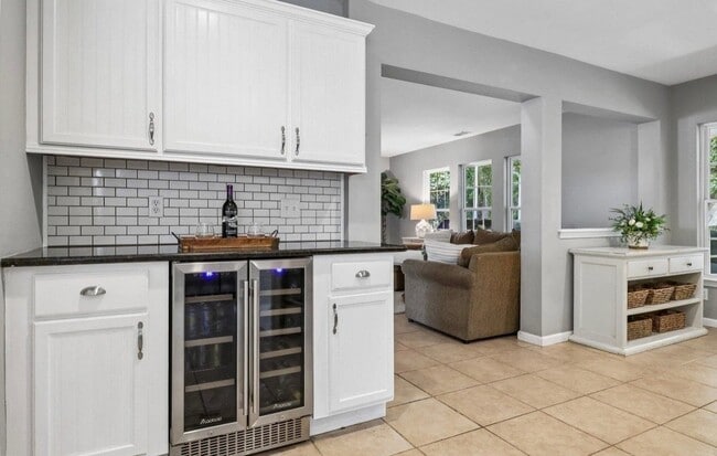 7 Longleaf Ct