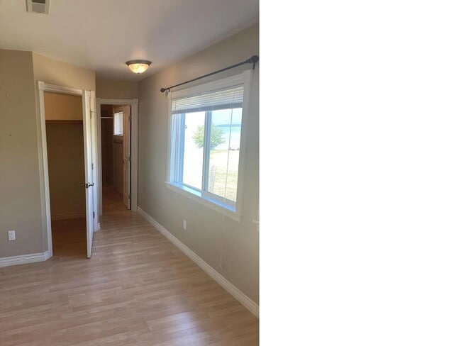 Photo - Lake Front Rental