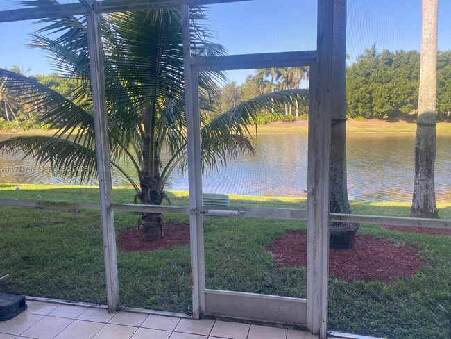 Building Photo - 2237 Salerno Cir