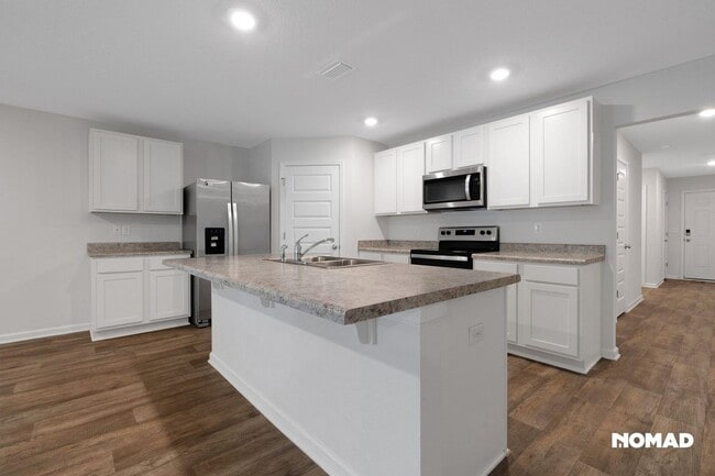 Photo - 10613 Queens Gate Cir