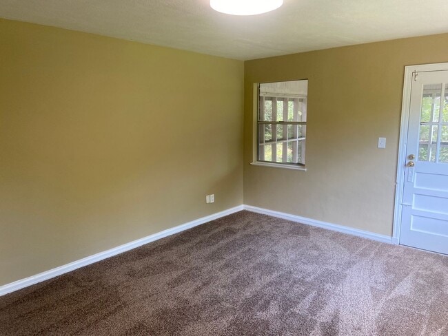 Photo - 3129 Baker Cir